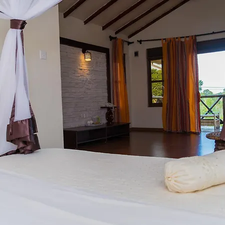Nyange And Marina Resort Kisubi
